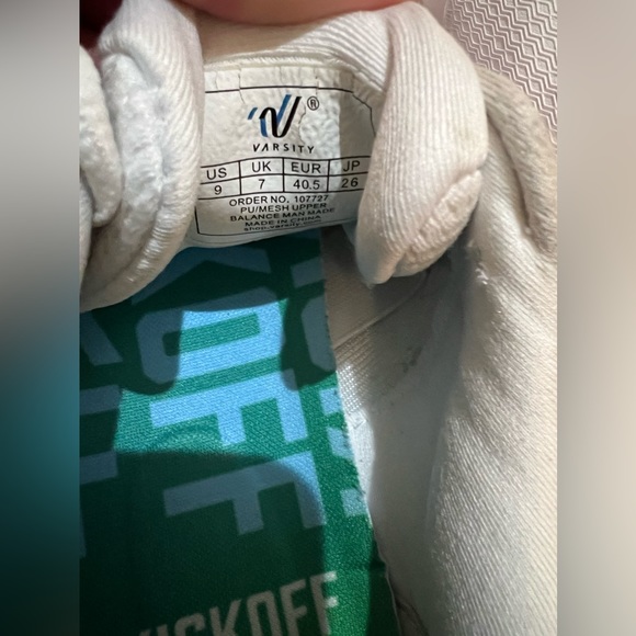 Varsity cheerleading shoes- size 9 womens - Picture 5 of 8